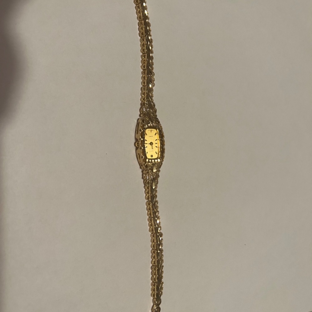 Geneve Classic Quartz 10K Gold ladies Watch - Picture 2 of 12